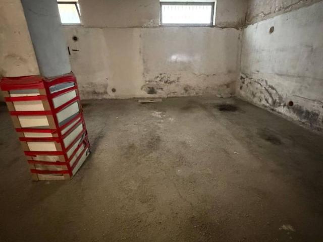 Box in vendita a Pozzuoli