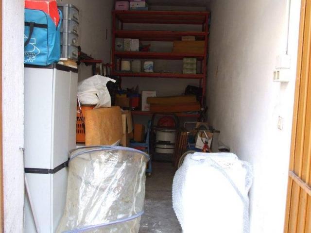 Box in vendita a Prato, San Paolo