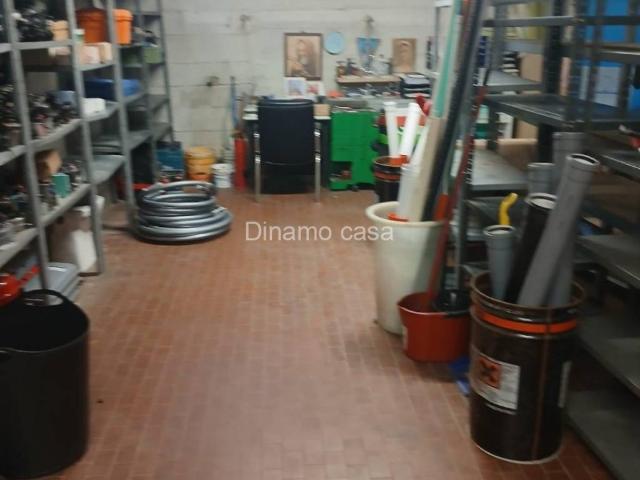 Box in vendita a Prato, Chiesanova