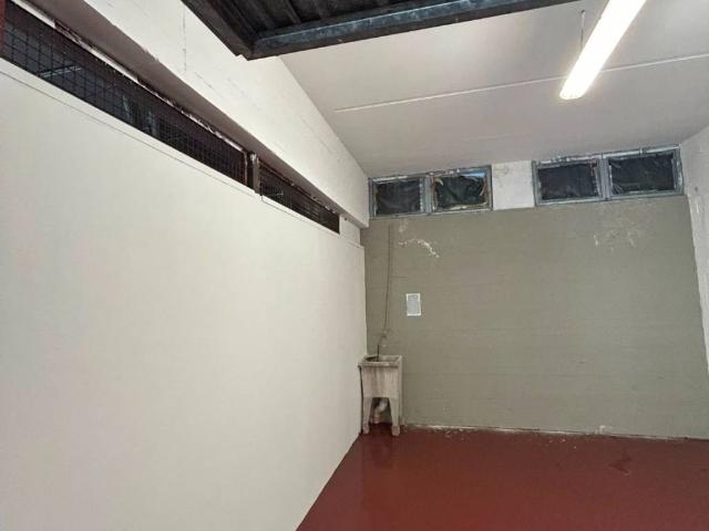 Box in vendita a San Paolo, Prato