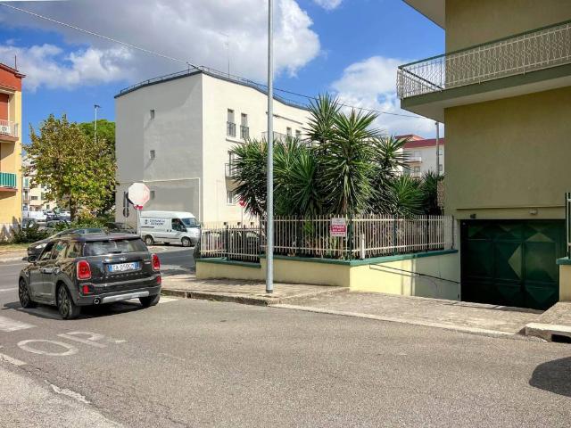 Box in vendita a Putignano, Bari