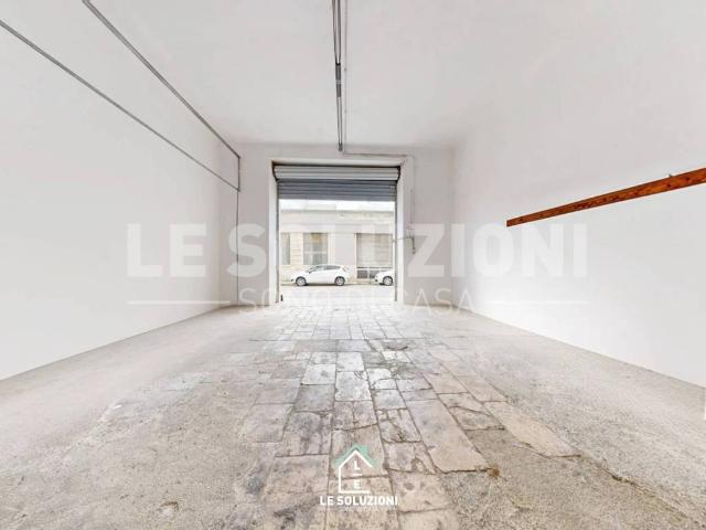 Box in vendita a Puglia, Bari