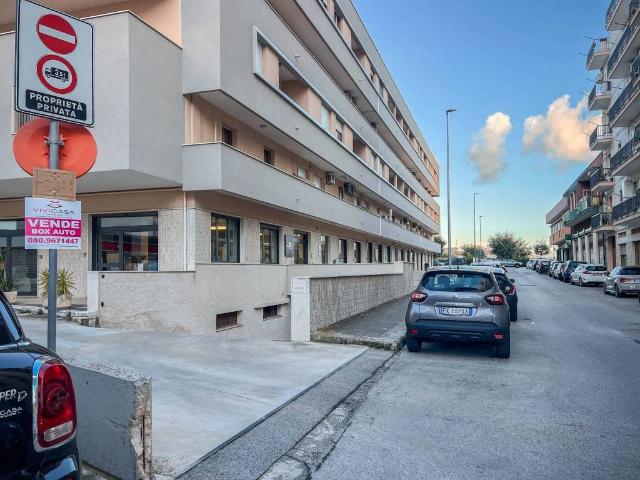 Box in vendita a Putignano, Bari