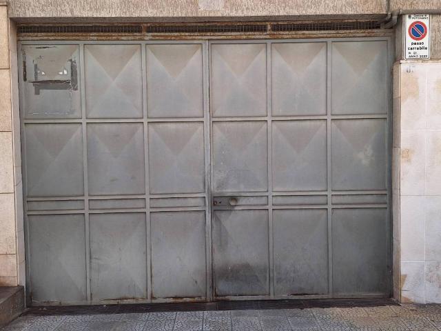 Box in vendita a Puglia, Bari