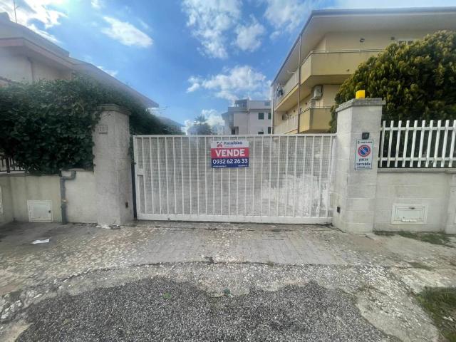 Box in vendita a Ragusa, Sicilia
