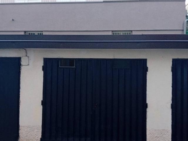 Box in vendita a San Zenone esterna, Re