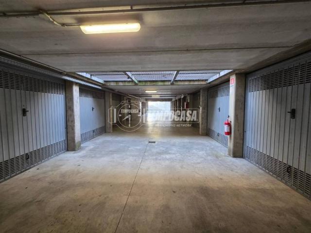 Box in vendita a Pieve Modolena, Re