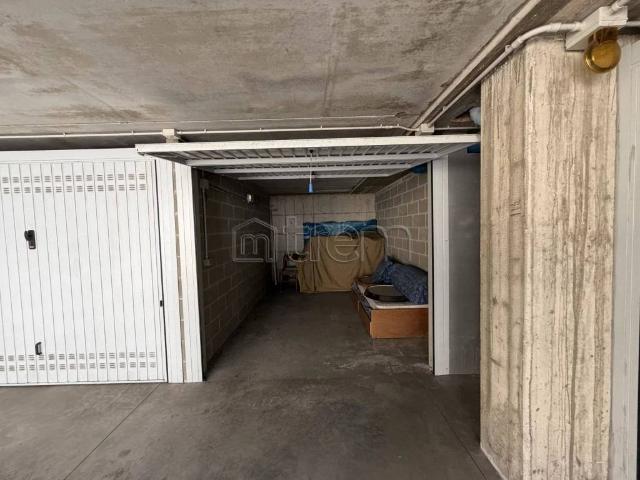 Box in vendita a Lucernate, Rho