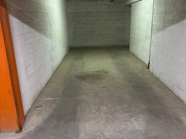 Box in vendita a Riccione, Reggio Emilia