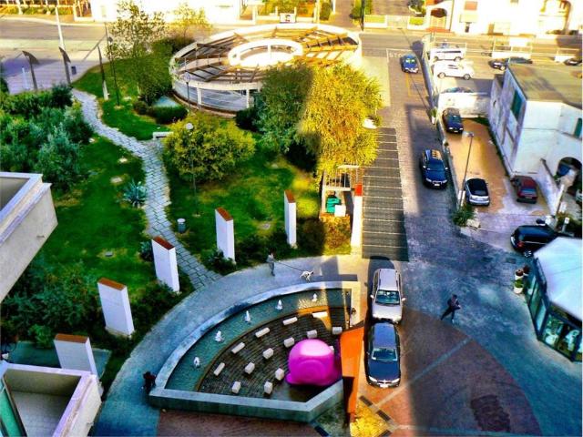 Box in vendita a Riccione, Reggio Emilia