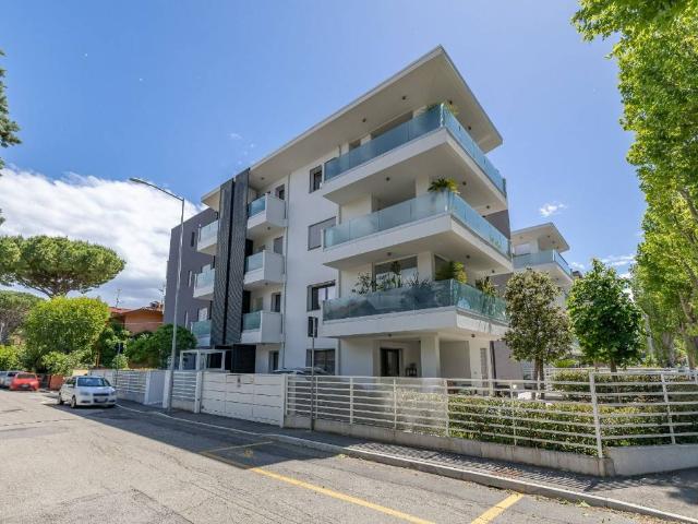 Box in vendita a Riccione, Reggio Emilia