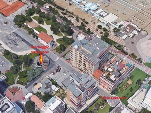 Box in vendita a Riccione, Reggio Emilia
