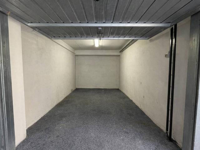 Box in vendita a Rimini, Reggio Emilia