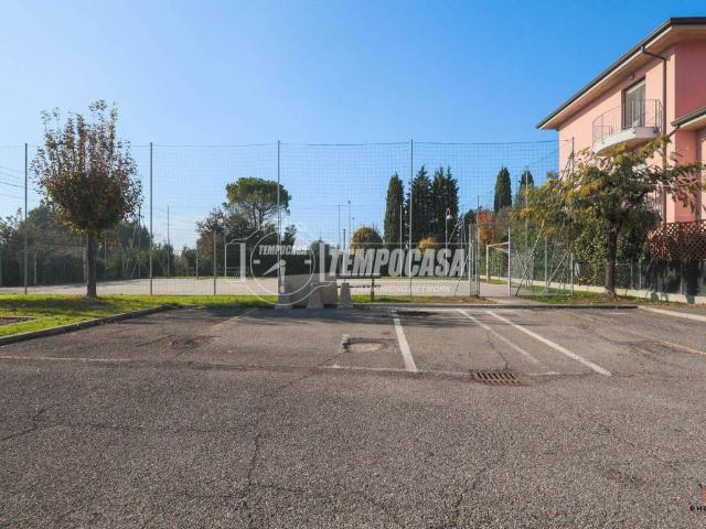 Box in vendita a Rimini, Reggio Emilia