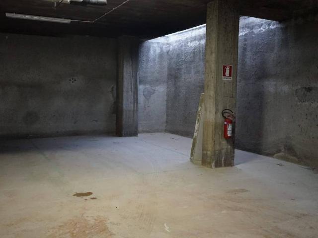 Box in vendita a Rimini, Reggio Emilia