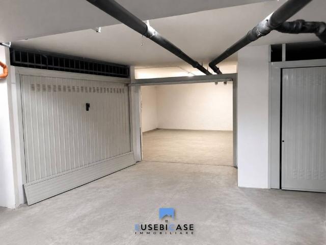 Box in vendita a Rimini, Reggio Emilia