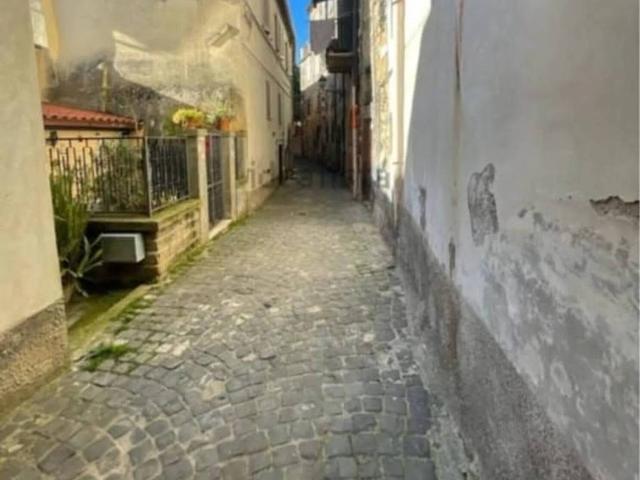 Box in vendita a Ripi, Lazio