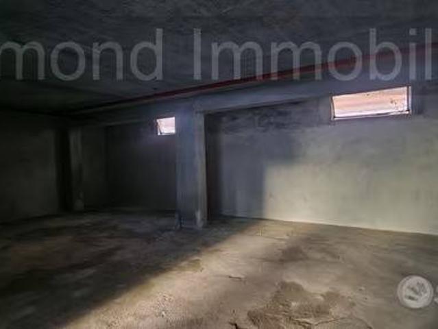 Box in vendita a Riposto, Sicilia