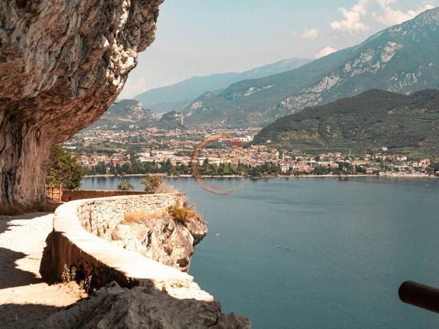 Box in vendita a Comunità Alto Garda e Ledro, Riva