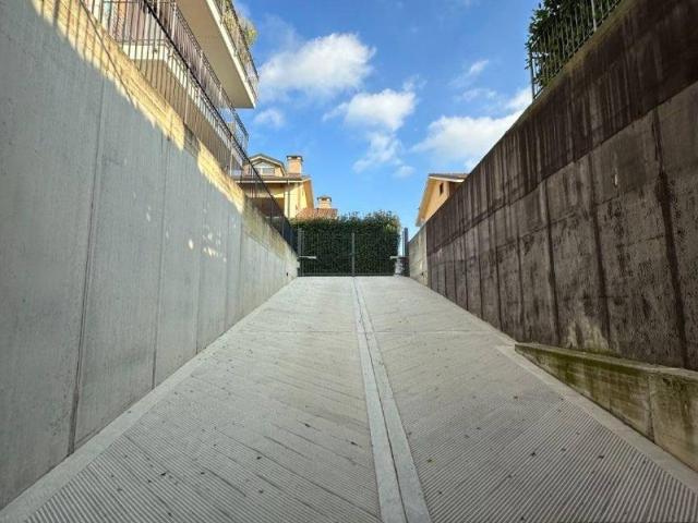 Box in vendita a Piemonte, Torino