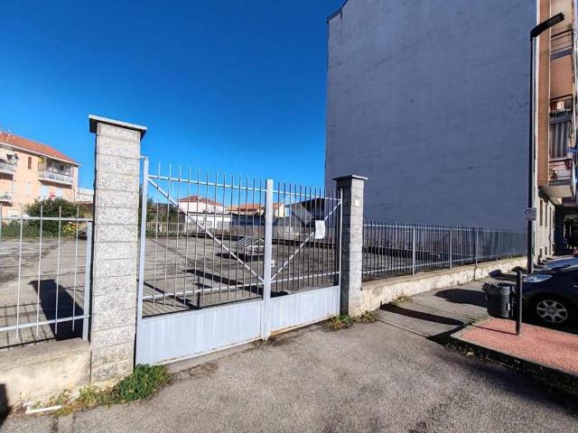 Box in vendita a Tetti Francesi, Piemonte
