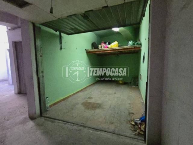 Box in vendita a Tetti Francesi, Piemonte