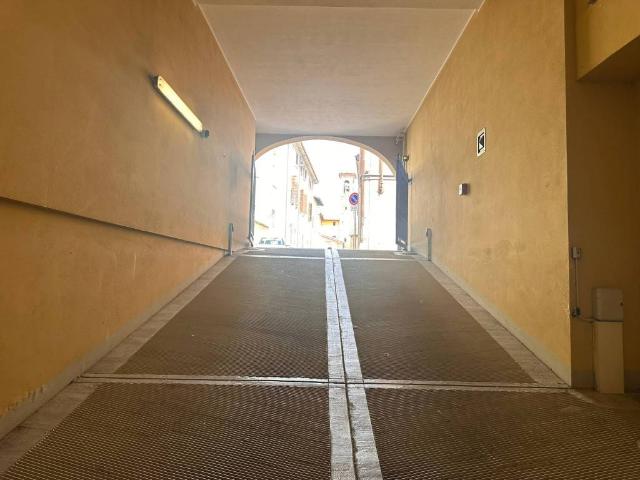 Box in vendita a Rivanazzano, Lombardia
