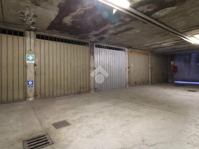 Box in vendita a Borgo Uriola, Piemonte