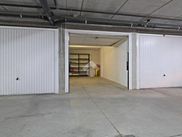 Box in vendita a Borgo Uriola, Piemonte