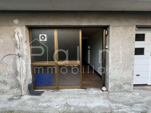 Box in vendita a Rodengo Saiano, Lombardia