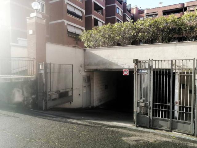 Box in vendita a Torpignattara, Roma