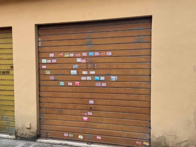 Box in vendita a Collatino, Roma Capitale
