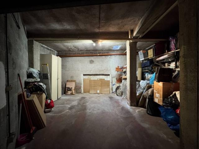 Box in vendita a Giardini Tor di Mezzavia, Roma Capitale