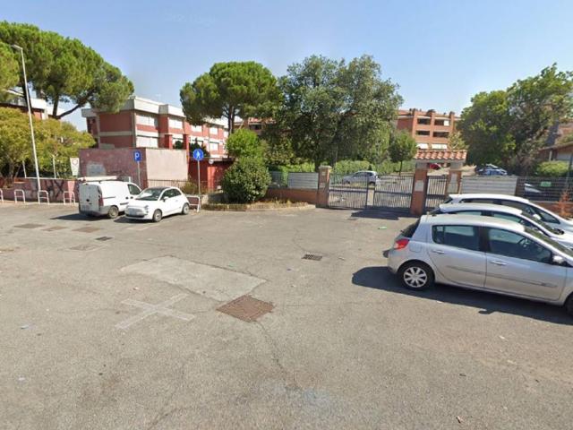 Box in vendita a Torrenova, Roma Capitale