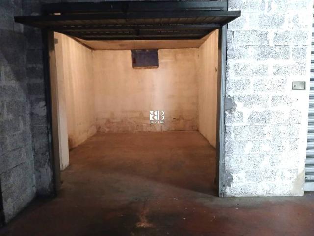 Box in vendita a Mostacciano, Roma Capitale