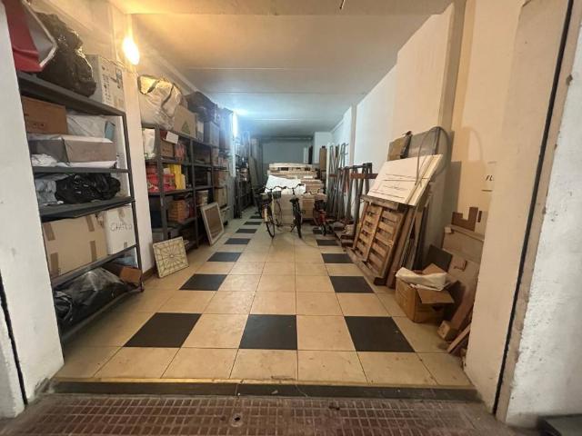 Box in vendita a Mostacciano, Roma Capitale