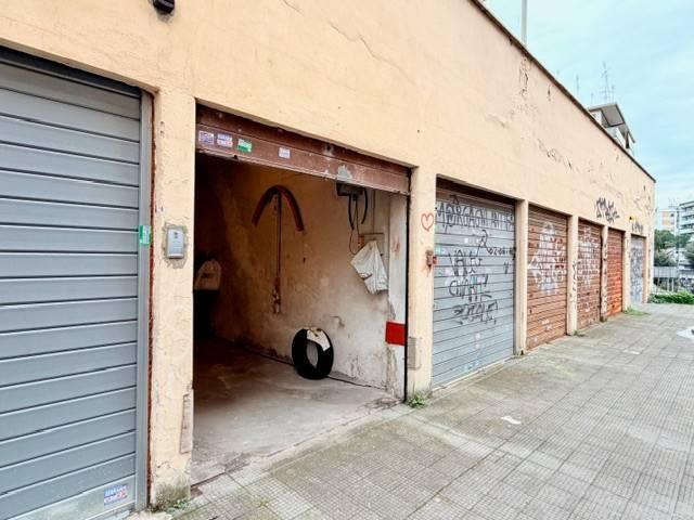 Box in vendita a Municipio Roma XII, Roma Capitale