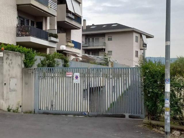 Box in vendita a Villa Verde, Roma Capitale