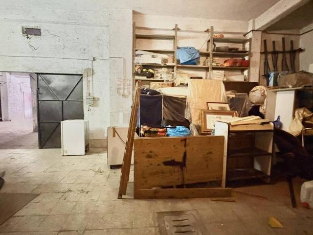 Box in vendita a San Basilio, Roma
