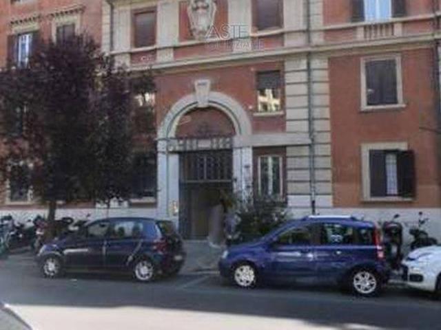 Box in vendita a Municipio Roma I, Roma Capitale