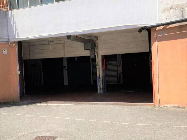 Box in vendita a Torre Angela, Roma
