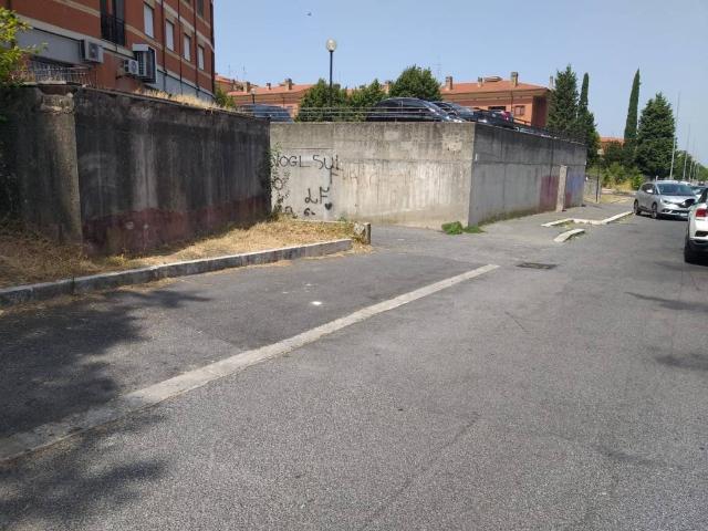 Box in vendita a Prato Fiorito, Roma Capitale