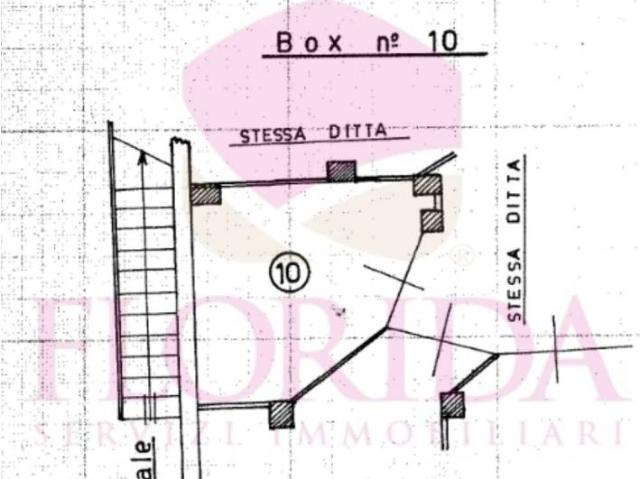 Box in vendita a Municipio Roma XII, Roma Capitale