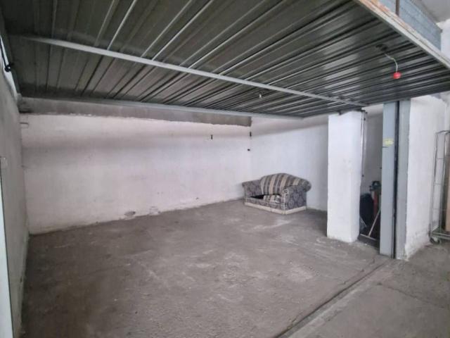 Box in vendita a Tor Vergata, Roma