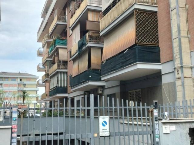 Box in vendita a Lido di Ostia, Roma Capitale