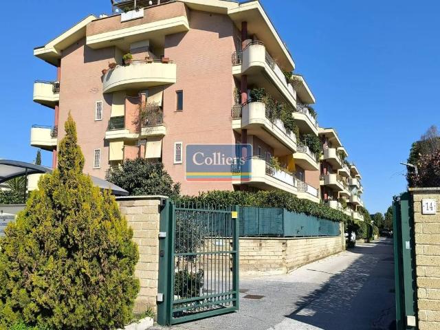 Box in vendita a Mostacciano, Roma Capitale