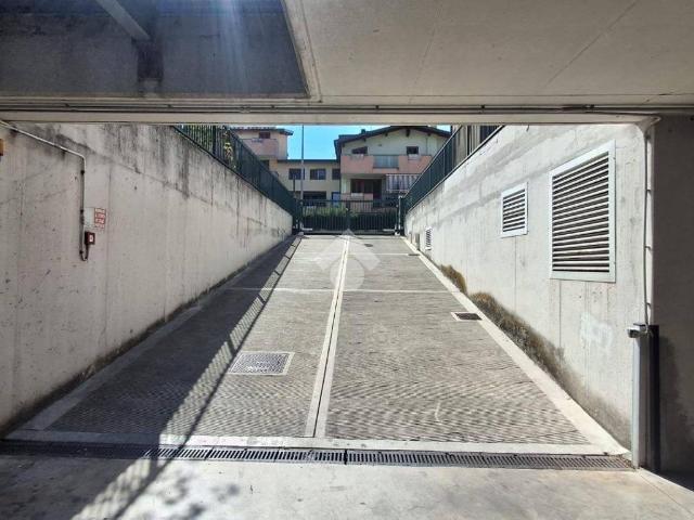 Box in vendita a Roncello, Lombardia