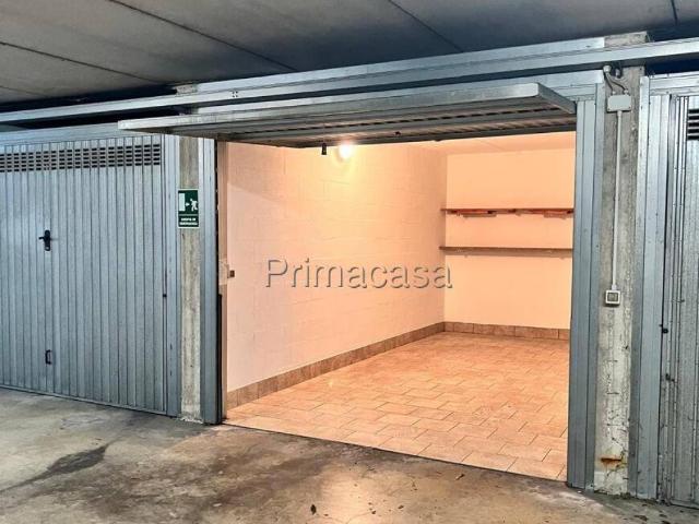 Box in vendita a Ronco All'adige, Veneto