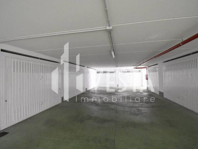 Box in vendita a Ronco Briantino, Lombardia