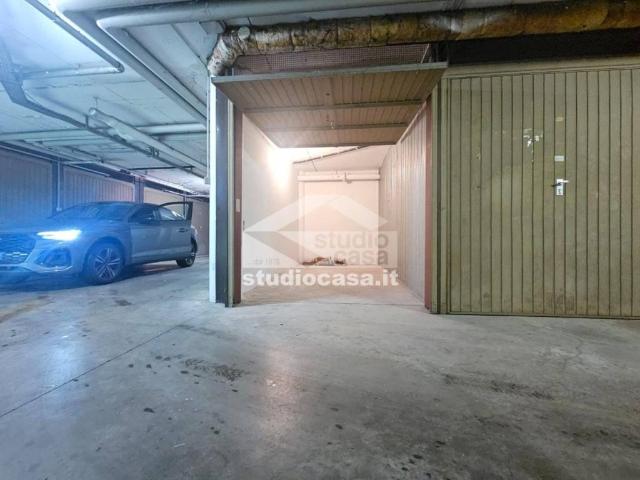 Box in vendita a Comunità della Vallagarina, Borgo Sacco